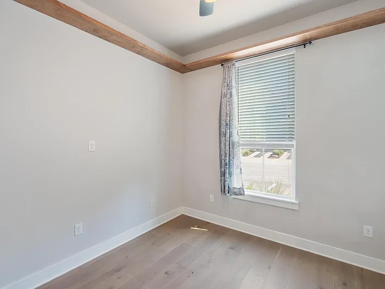 913 Cannoneer Ln — Photo 22