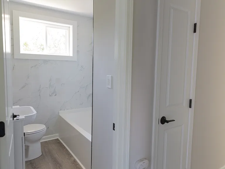 24 Commercial St #24 — Photo 13