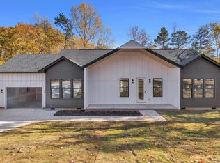 21 Shore Dr, Greenville, SC 29611