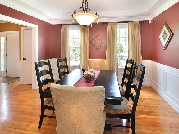4th image of 31 Penny Ln