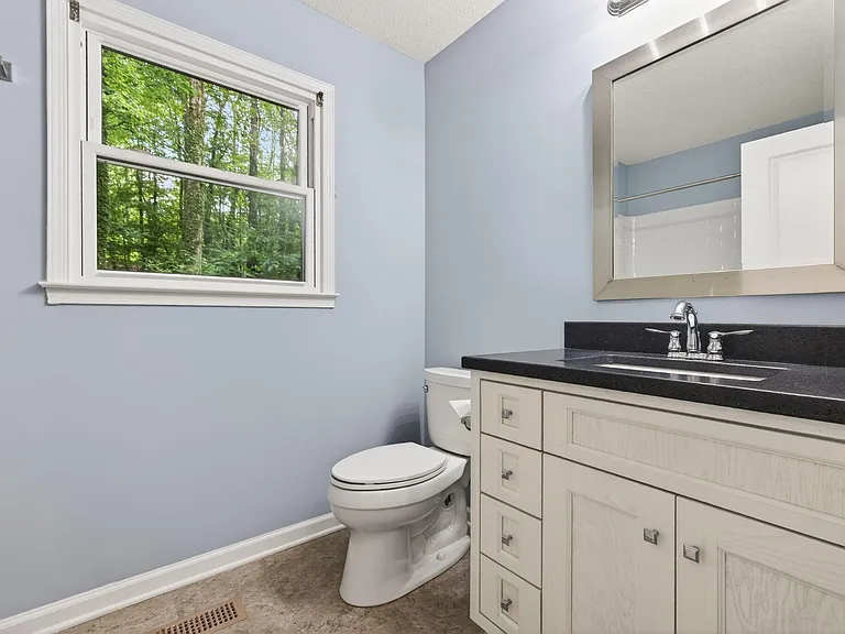 1526 Dirkson Ct — Photo 20