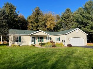 7763 Sunset Shores Dr, Stanwood, MI 49346