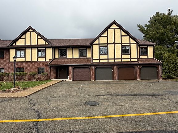 3rd image of 23 Rainbow Pond Dr APT D1