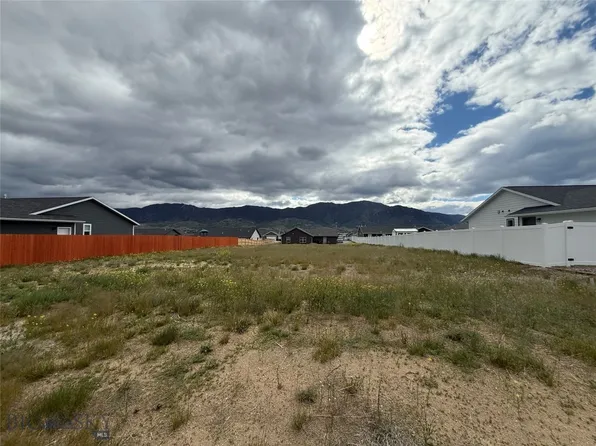 55 Avon Cir, Butte, MT 59701