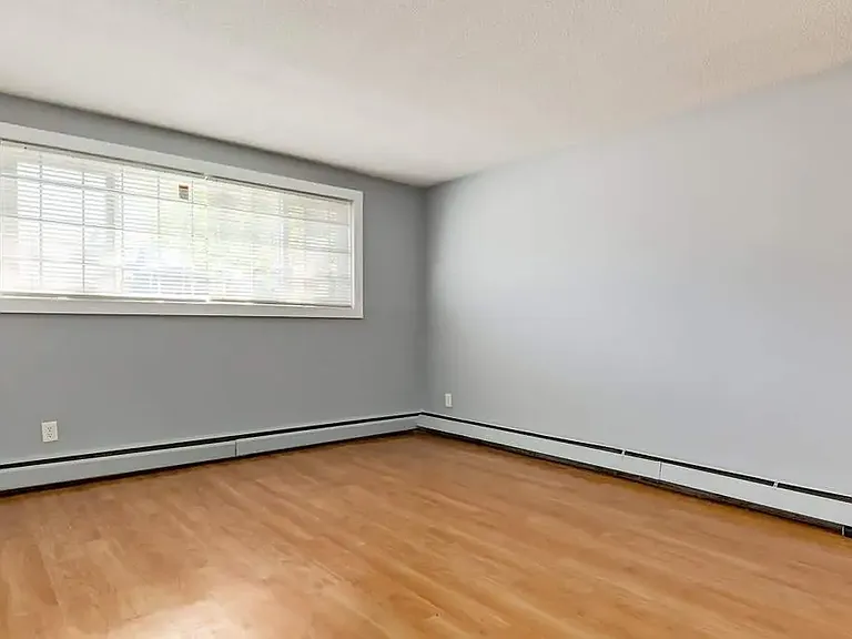 10811 113th St NW — Photo 11