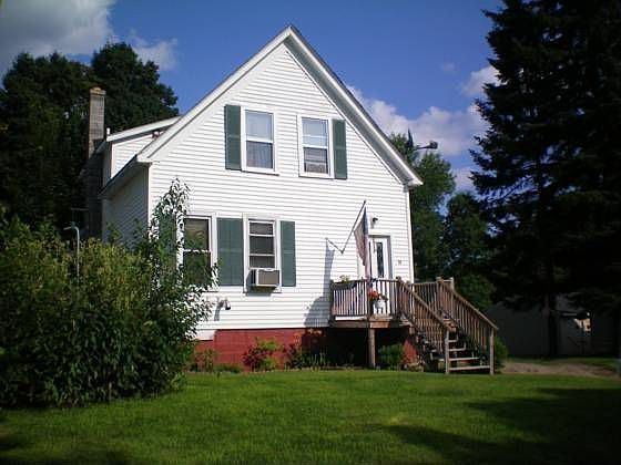 2nd image of 36 Pine St