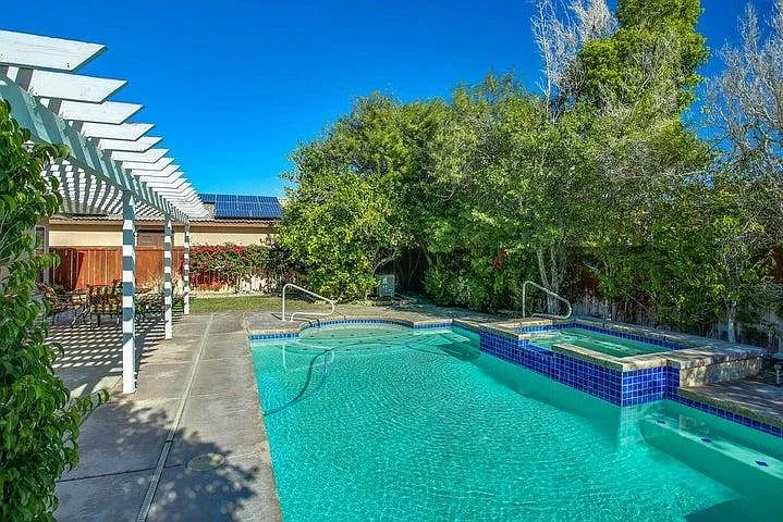 37760 Driscoll St — Photo 17