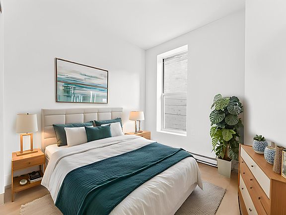 2nd image of 792 Bergen St #2B