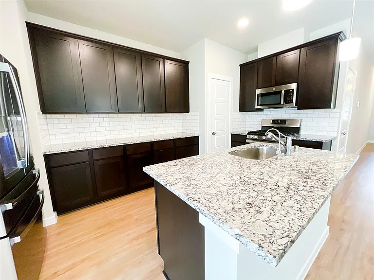 8623 Oceanmist Cove Dr — Photo 4