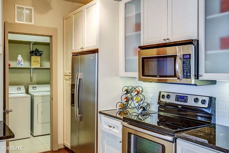1st image of 1715 W Cesar Chavez St #994