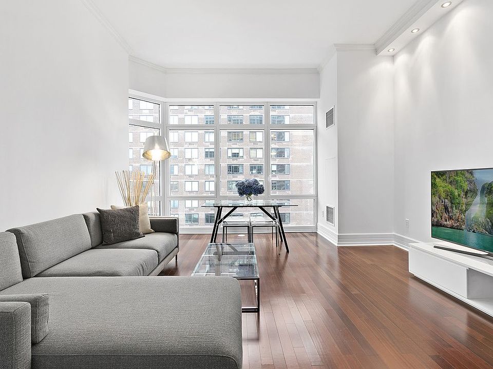 1st image of 300 E 55th St APT 21C
