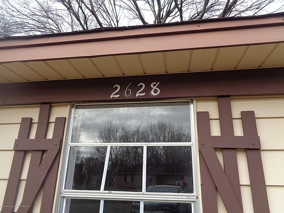 2nd image of 2628 Hillcrest Dr