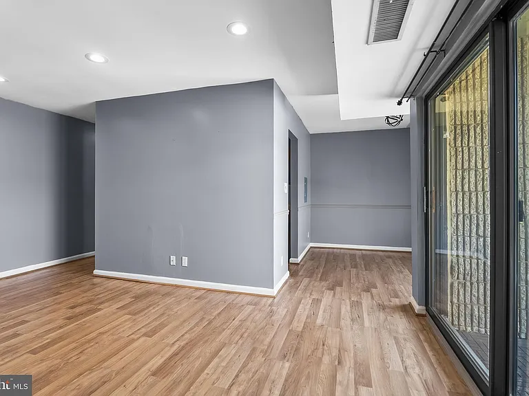 6087 Majors Ln #5-K17 — Photo 3