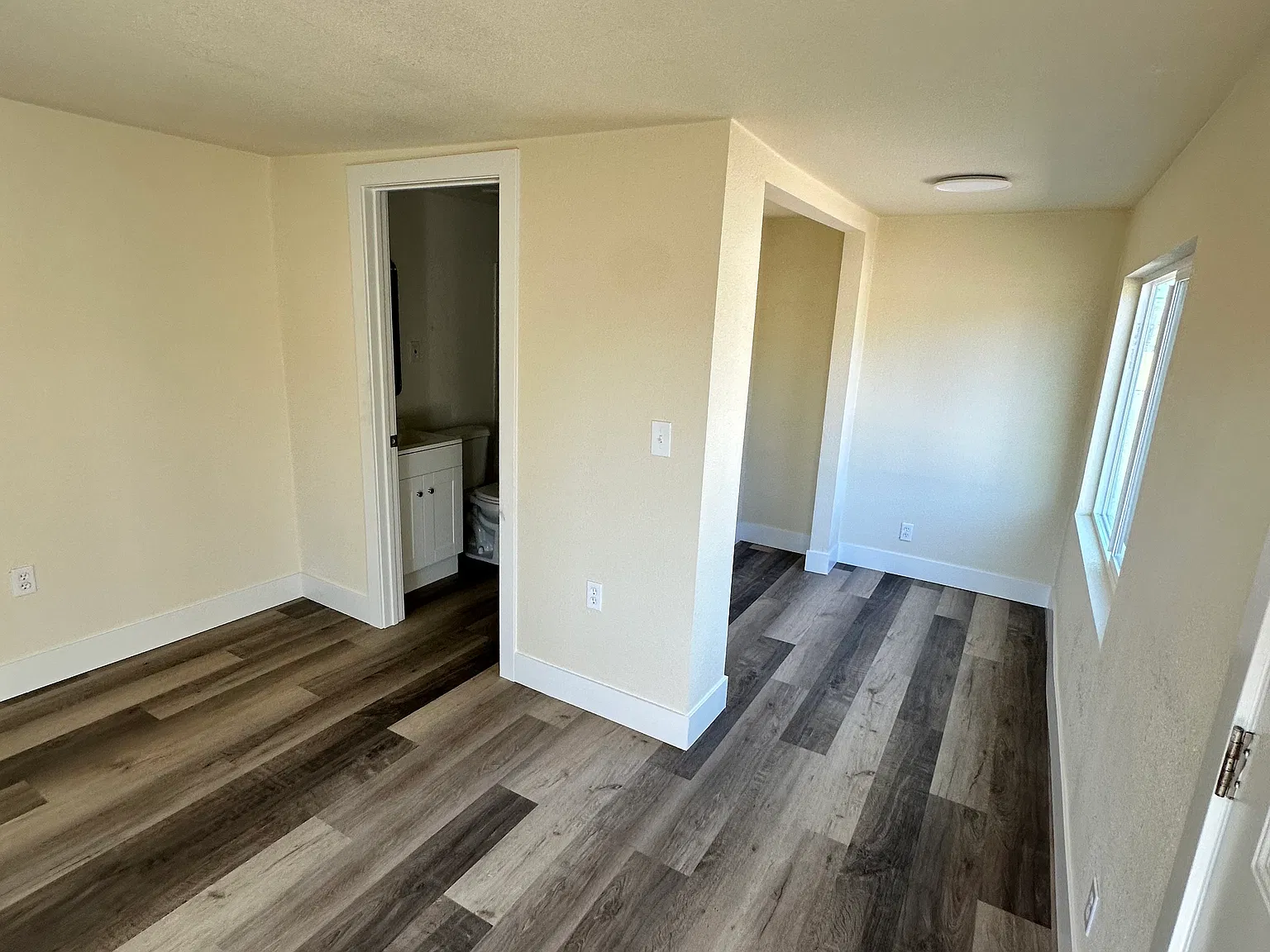 4 bed, 1196 sqft, $2,500 — Photo 4