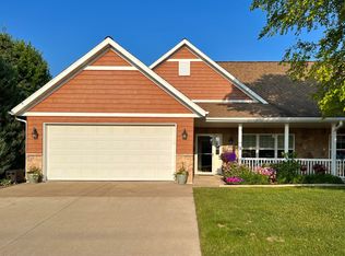 896 Gertrude St #1, Kaukauna, WI 54130