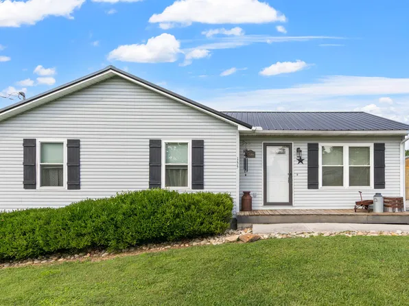 155 Kay Springs Cir, Jacksboro, TN 37757