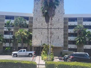 301 Golden Isles Dr APT 307, Hallandale, FL 33009