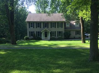 206 Par Three Ln, Stroudsburg, PA 18360