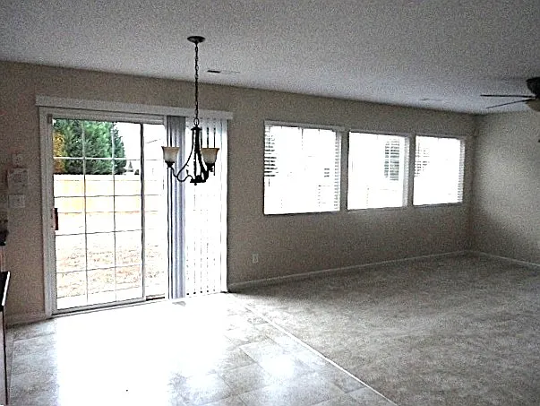4 bed, 2.0 bath, 2288 sqft, $2,210 — Photo 3