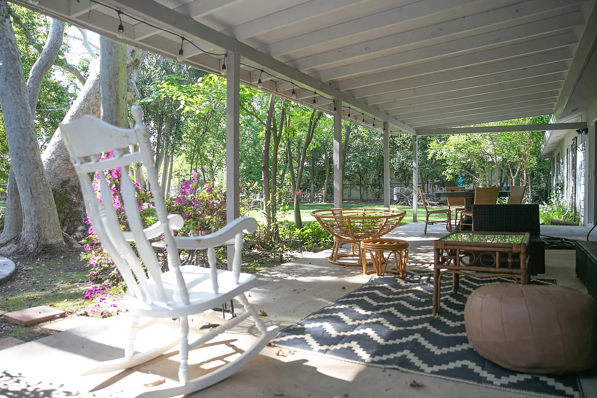 Large attached porch - 210 Wood Duck Dr