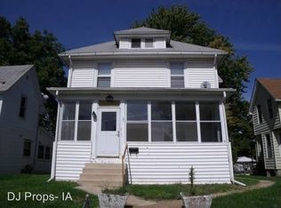 1538 W 16th St, Davenport, IA