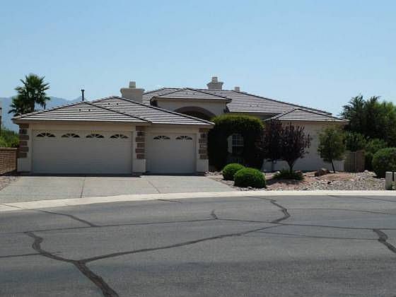 1st image of 2853 S Greenside Pl
