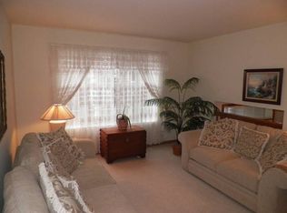 2374 Dawson Ln, Algonquin, IL 60102
