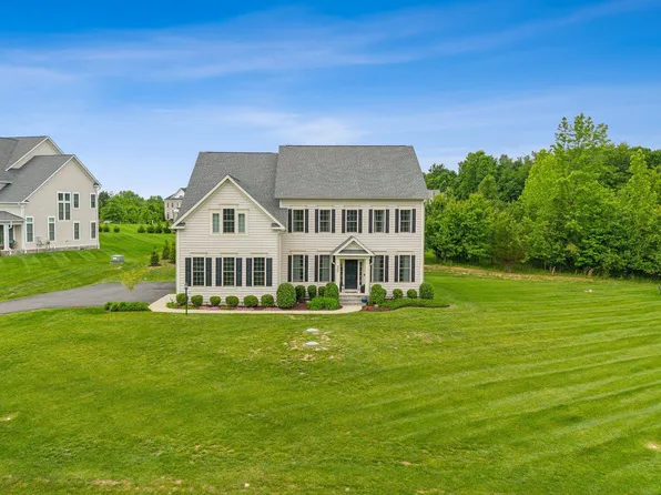 237 Barberry Ln, Laytonsville, MD 20882