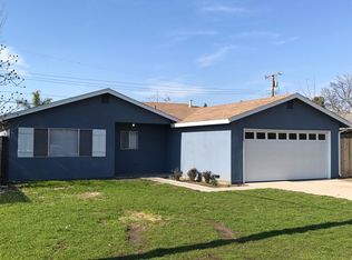 2919 S Bollinger Rd, Visalia, CA 93277