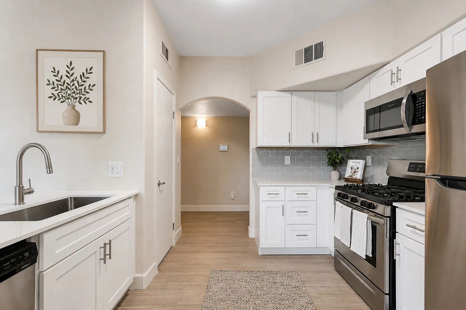 Spanish Ridge Apartments — Photo 3