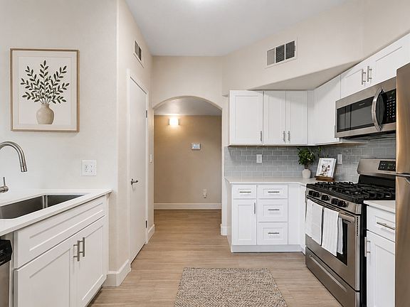 Step into the elegant interiors of Spanish Ridge, where modern design meets functionality. Enjoy a spacious kitchen with stainless steel appliances and stylish finishes. Elevate your lifestyle todayschedule a tour and see for yourself!