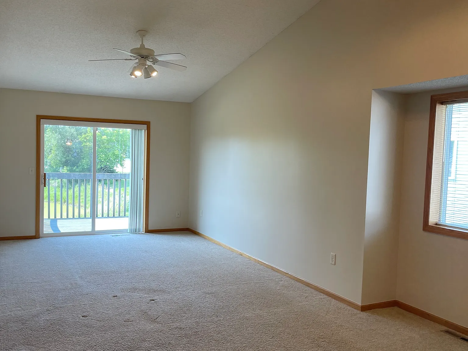 3 bed, 1640 sqft, $2,150 — Photo 4
