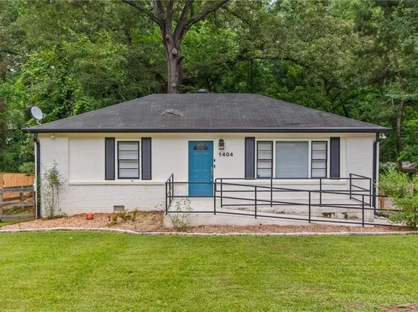 1404 Cobb Branch Dr, Decatur, GA 30032