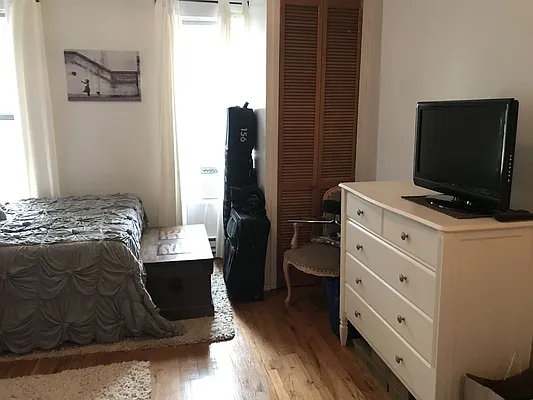 Rented by Village Living Realty | media 12