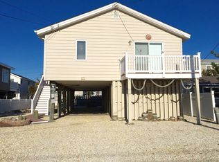 15 W 44th St, Brant Beach, NJ 08008