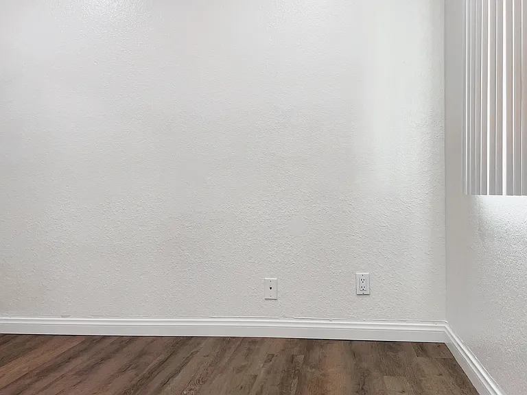 515 S Hobart Blvd #9 — Photo 23