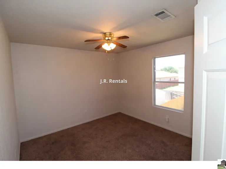 5611 Bertha Dr — Photo 64