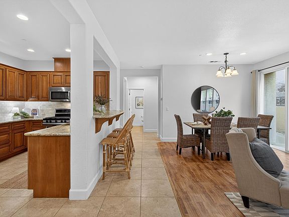 5th image of 102 Cezanne Ln