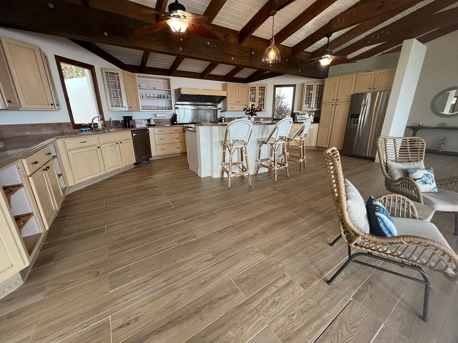 3 bed, 3.5 bath, 3000 sqft, $12,000 — Photo 4
