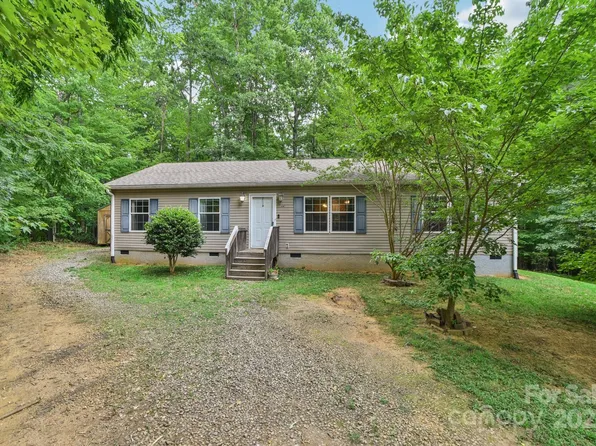 44 Bachelder Ln, Candler, NC 28715