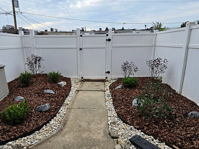 4633 Kernwood Ave #B — Photo 23