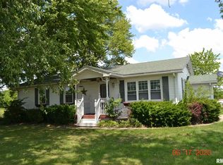 9676 E Bakerville Rd, Mount Vernon, IL 62864