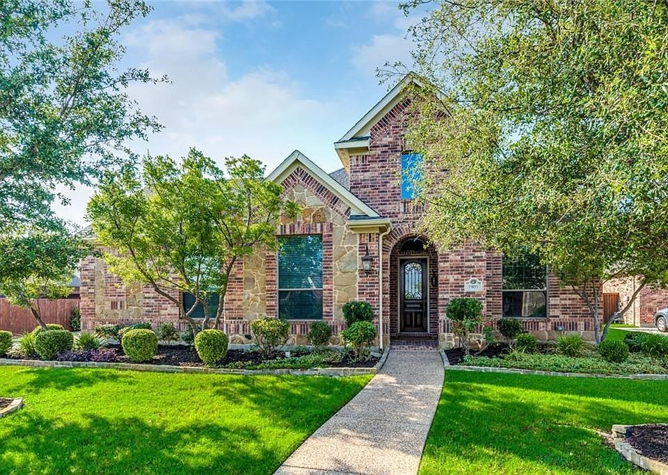 Located in the highly desirable Marshall Ridge development in Keller, this positively beautiful one story home is impeccably maintained inside and out! Brick and stone elevation. Aggregate path leads to a covered brick front porch and a solid 8 ft wood, iron and glass front door.