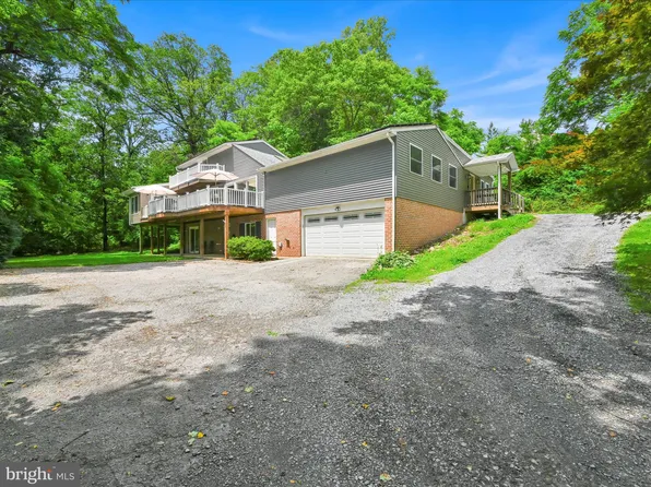 322 Indian Head Rd, Columbia, PA 17512