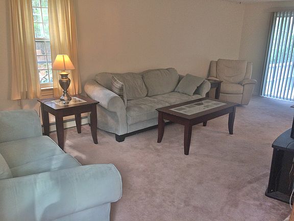 5th image of 93 Twin Lakes Dr