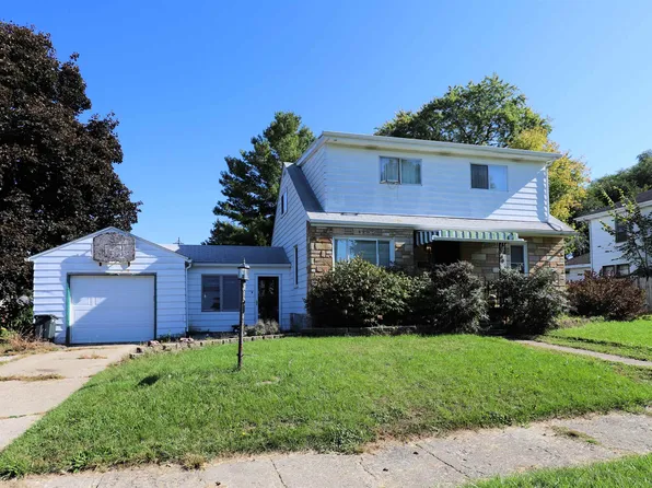 4601 Red Arrow Rd, Flint, MI 48507