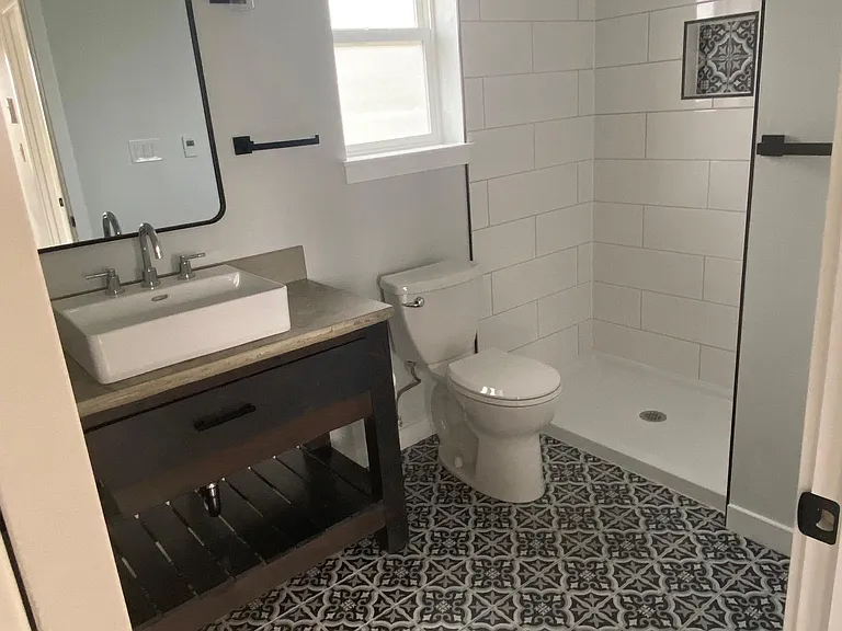 2nd floor bathroom with heated floor