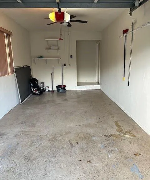 992 NW 93rd Ave — Photo 24