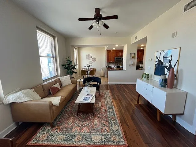 Nissen Building Apartments — Photo 56