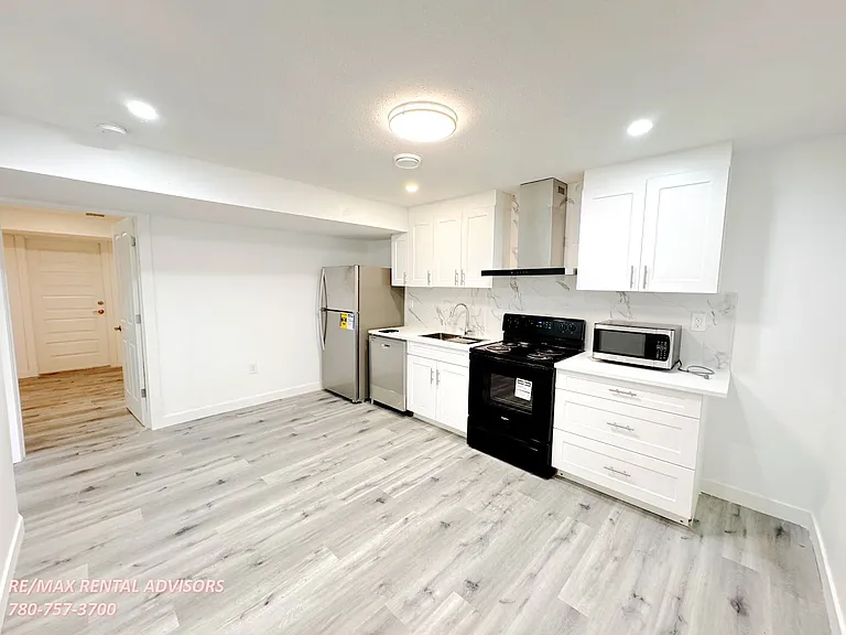 1002 Daniels Loop SW #BASEMENT — Photo 5